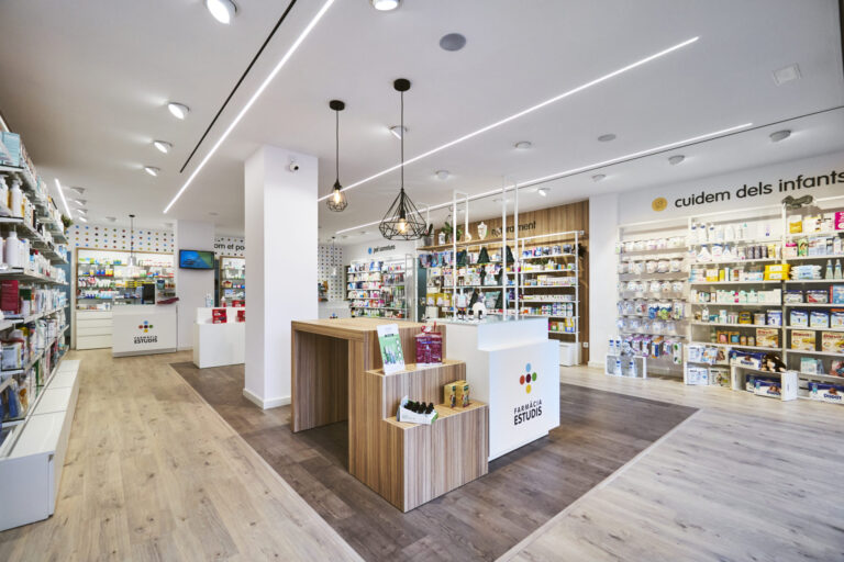 Farm&agrave;cia Estudis