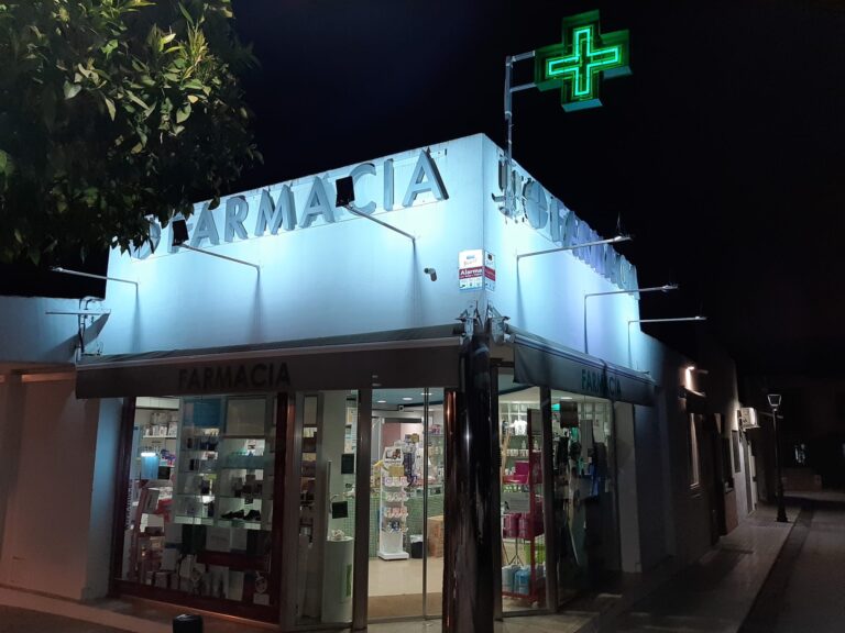 Farmacia La Pint&aacute;. Ldo Jos&eacute; Mar&iacute;a Badiola Villa