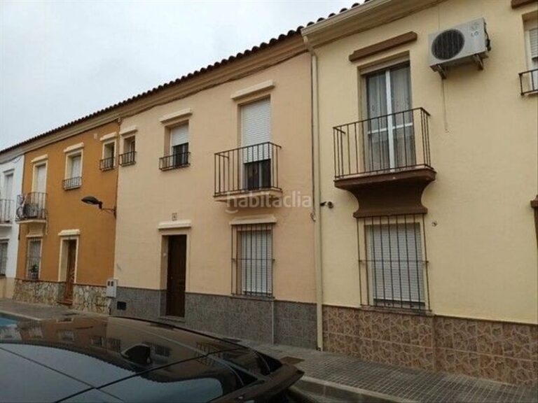 Farmacias en Trasierra Badajoz: Encuentra la m&aacute;s cercana a ti