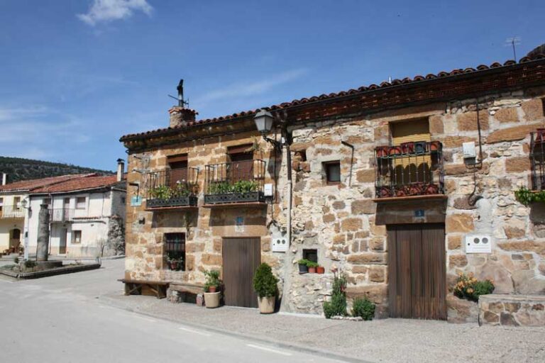 Gu&iacute;a de Farmacias en Cabrejas del Pinar, Soria