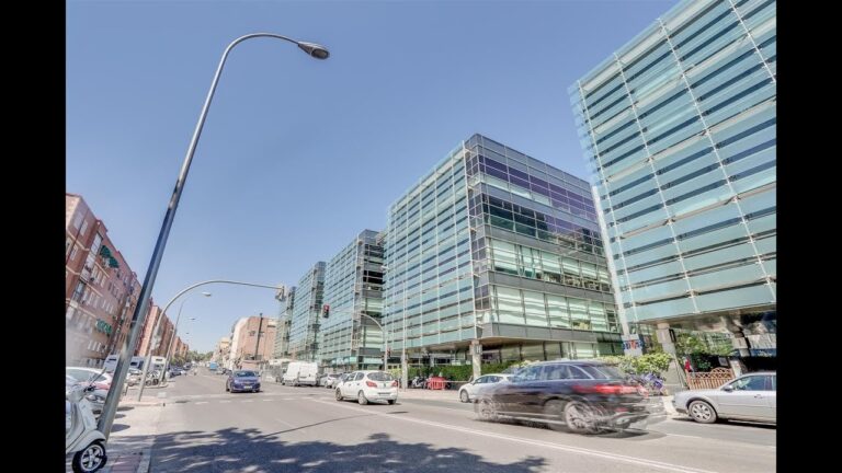 Gu&iacute;a de farmacias en Torrelaguna, Madrid: Encuentra la m&aacute;s cercana a ti
