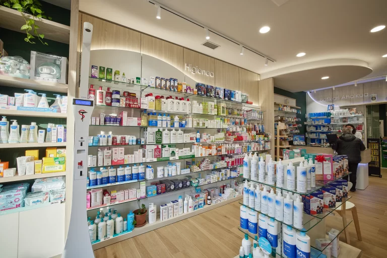 Farmacia 24h Mendebaldea. 24 horas y 365 d&iacute;as Pamplona