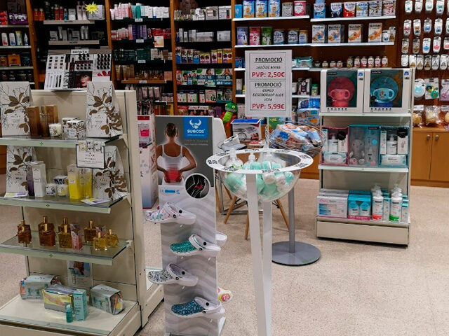 Farm&agrave;cia Alba Bonjoch a Llambilles