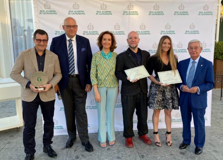 Farmacia Arenas Teresa Rodr&iacute;guez Velasco