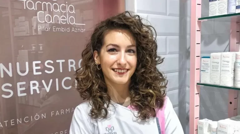 Farmacia Canela. PILAR EMBID