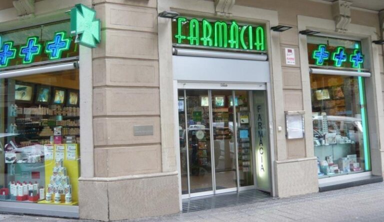 Farm&agrave;cia Joan Trull