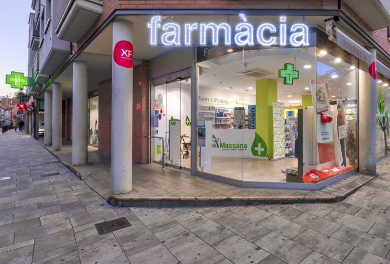 Farm&agrave;cia Roser Massana Closa