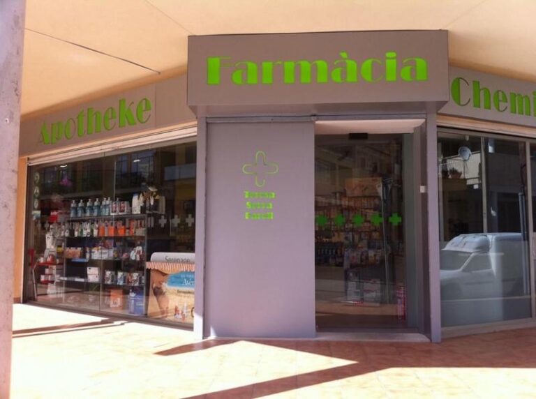 Farm&agrave;cia Serra