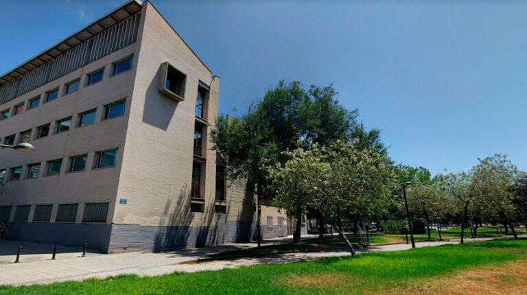 Farmacias en Navas de San Antonio: Guía de Servicios en Segovia