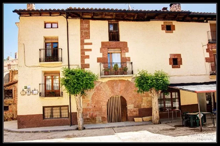 Farmacias en R&oacute;denas Teruel: Gu&iacute;a Completa