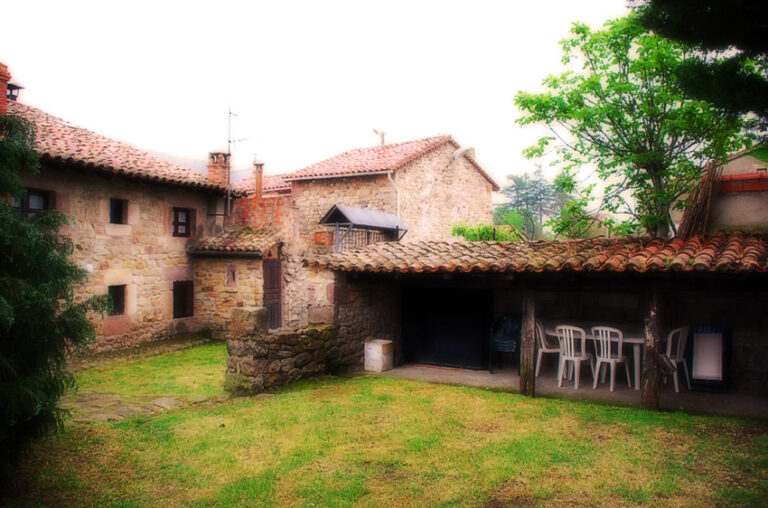 Gu&iacute;a de farmacias en Anievas, Cantabria