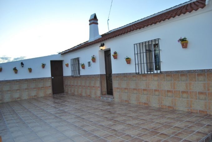 Gu&iacute;a de farmacias en Casarabonela, M&aacute;laga: Encuentra la m&aacute;s cercana a ti