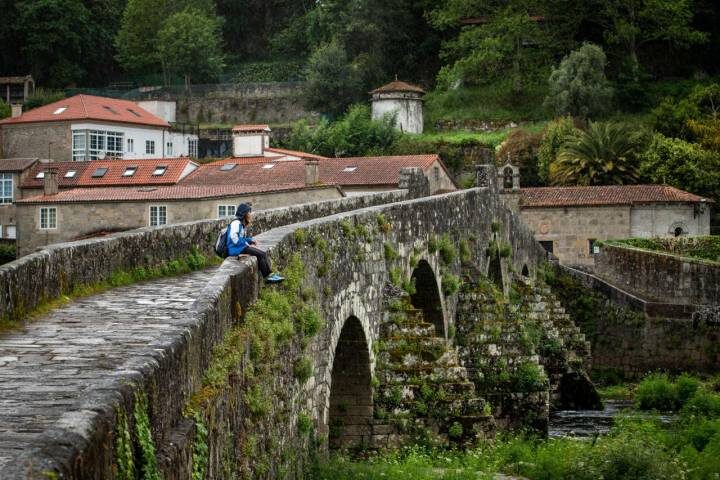 Gu&iacute;a de farmacias en Monterroso, Lugo: Encuentra la m&aacute;s cercana a ti