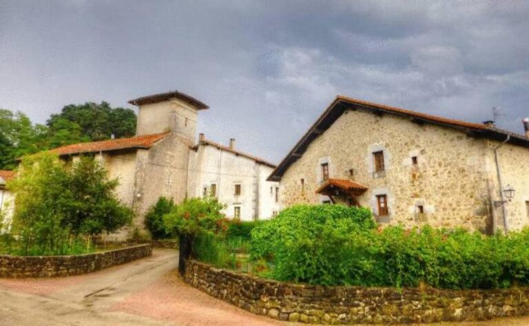 Gu&iacute;a de farmacias en Uharte-Arakil, Navarra: Encuentra la m&aacute;s cercana a ti